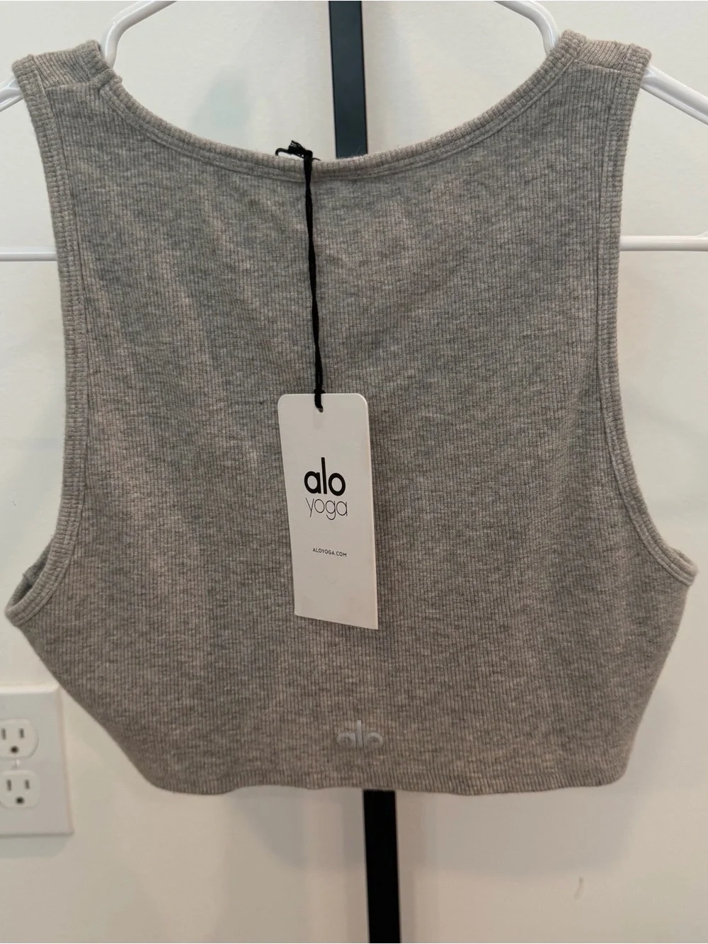 NWT ALO Yoga Grey Ribbed Crop Top-s